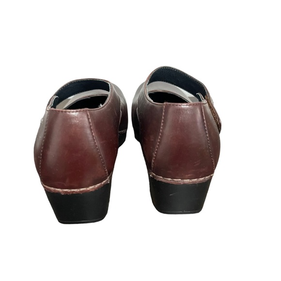 Dansko Tandy Low Heel Clogs Leather Maroon Mary Jane Comfort Womens Euro 39 - Picture 3 of 9